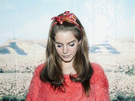 Lana Del Rey - Az indie stílusikon -  -  - Born to Die, Lana Del Rey, Lizzy Grant, stílus, vintage, virágminta, 