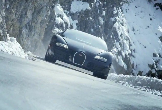 Lassított felvételen mutatja meg a Bugatti a világ leggyorsabb kabrióját - Autó & Motor -  - a világ leggyorsabb kabriója, Bugatti, 