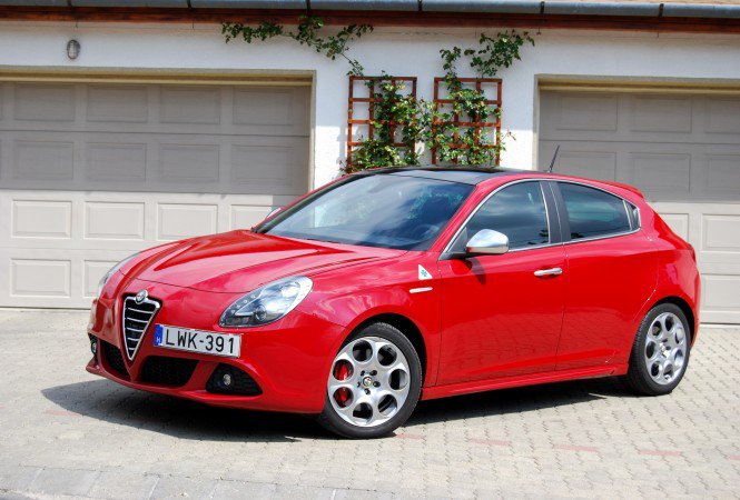 Teszt: Alfa Romeo Giulietta QV – Bűnre csábít - Autó & Motor -  - Alfa Romeo, Bűnre csábít, Giulietta, QV,