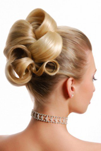 Toronyóra lánccal... -  -  - dísz, fátyol, frizura, haj, Menyasszonyi, rövid, virág,