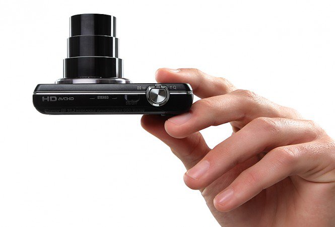 Magyar modell a Sony arca -  -  - +++Sony, ++rekl%C3%A1m, +f%C3%A9nyk%C3%A9pez%C5%91g%C3%A9p, modell,