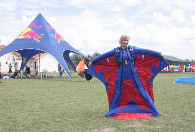 A világ legextrémebb sportja Siófokon -  -  - ++Wingsuit+Boogie, +rep%C3%BCl%C5%91ruha, Si%C3%B3fok, 