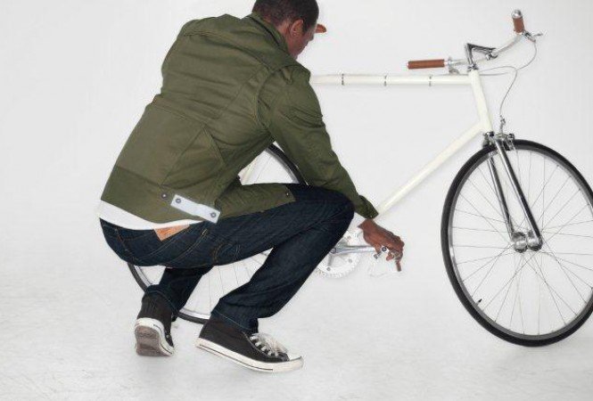 A városi bringás kötelező felszerelései - Divathírek -  - ++Levi%5C%27s, +Commuter, bicikliz%C3%A9s, 