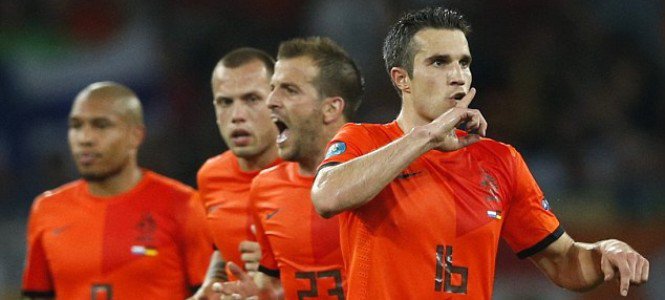 Magyar-holland: nyerhetünk -  -  - ++++v%C3%A1logatott, +++Robin+van+Persie, ++Dzsudzs%C3%A1k+Bal%C3%A1zs, +labdar%C3%BAg%C3%A1s, magyar-holland, 