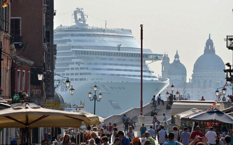 Kitiltanák az óriási luxushajókat Velencéből -  -  - %C3%B6r%C3%B6ks%C3%A9g, ++++++haj%C3%B3z%C3%A1s, ++++++luxushaj%C3%B3, ++++++Szent+M%C3%A1rk+t%C3%A9r, ++++++UNESCO, +++++utaz%C3%A1s, +++++Velence, 