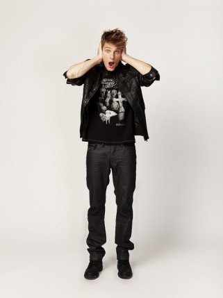 Felélesztette halott kutyáját a kisfiú - Divathírek -  - +anim%C3%A1ci%C3%B3, +film, +halloween, +mozi, +p%C3%B3l%C3%B3, +Springfield, Frankenweenie,