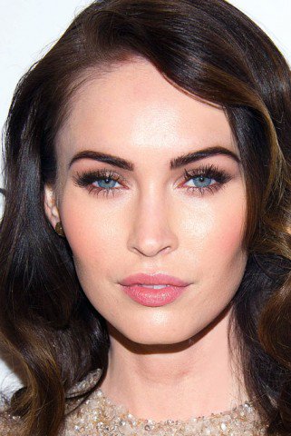 A szezon legtrendibb sminkjei -  -  - drámai szempilla, Kim kardashian, könnyen elkészíthető sminkek, make up, megan fox, smink, szempilla, taylor swift, 