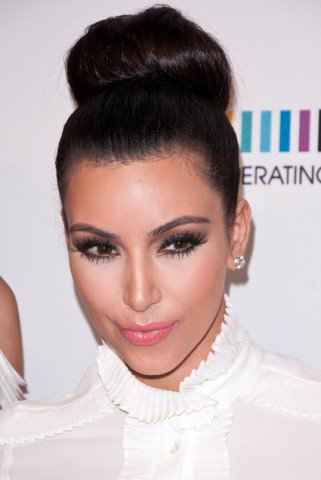 A szezon legtrendibb sminkjei -  -  - drámai szempilla, Kim kardashian, könnyen elkészíthető sminkek, make up, megan fox, smink, szempilla, taylor swift, 