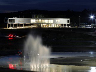 Miénk Európa legkorszerűbb vezetéstechnikai központja -  -  - Driving Camp Hungary, vezetéstechnika, vezetéstechnikai centrum, vezetéstechnikai tréning, 