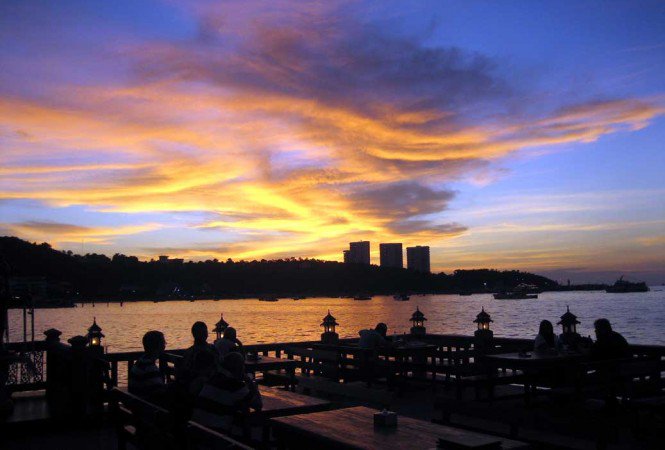 Thaiföld: Pattaya a kényelem-, a luxus-, a szórakozás fellegvára - Utazás -  - Hilton, luxusszálloda, Pattaya, Thaiföld, 