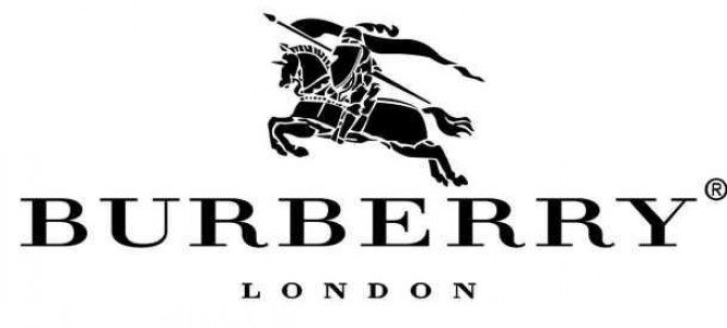 Romeo Beckham apja nyomdokaiba lép - Divathírek -  - Beckham házaspár, burberry, David Beckham, Romeo Beckham, Victoria Beckham divat, 