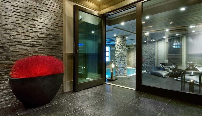 Fényűző Black Pearl faház a Francia Alpokban -  -  - black pearl, fekete gyöngy, luxus faház, 