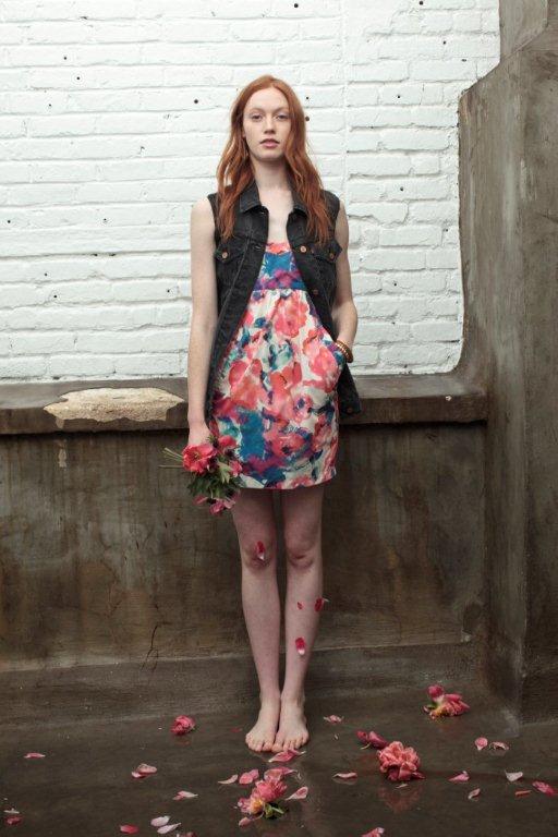 Tisztelgés a múltnak, miközben a jövőbe tekintünk - Divathírek -  - levis farmer, 