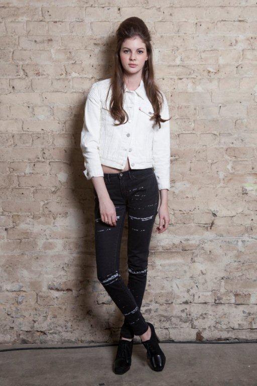 Tisztelgés a múltnak, miközben a jövőbe tekintünk - Divathírek -  - levis farmer, 