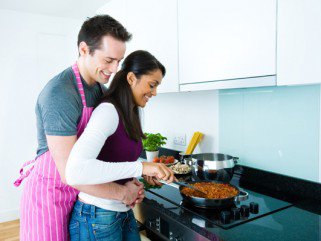 5 szuper pénztáncakímélő randitipp - Mindent egymásért -  - olcsó randevú, páros főzés, páros sport, randevú, randi, szerelem, 