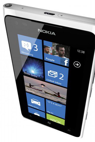 Ez már a fény az alagút végén? -  -  - lumina, mobiltelefon, mobiltelefon teszt, nokia, 