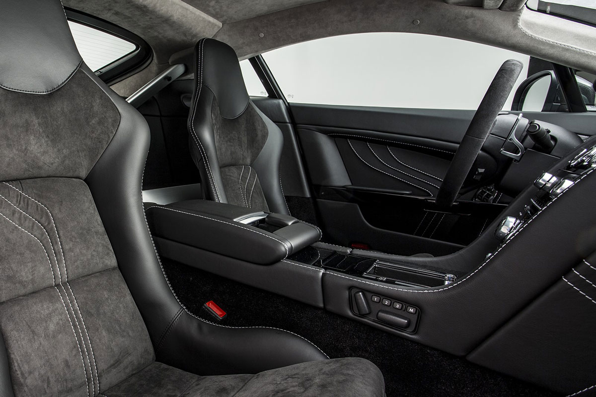 Aston Martin V8 Special Edition - Autó & Motor -  - Aston Martin,