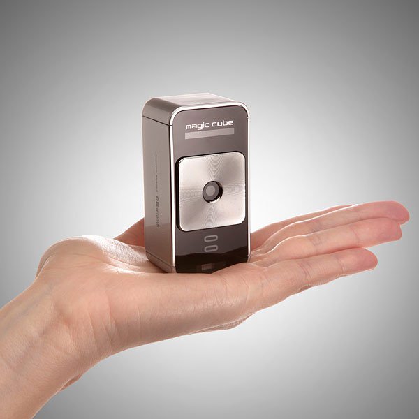 Virtuális billentyűzet iPad-ra és iPhone-ra -  -  - Cube Laser Virtual Keyboard, styletech, 