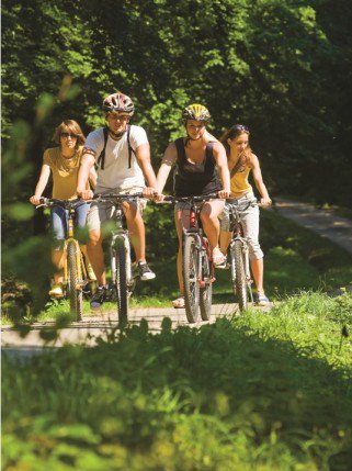 Mit csináljunk, ha végre beköszönt a tavasz? - Apa mappa -  - húsvéti szünet 2013, kirándulás, túraútvonalak,