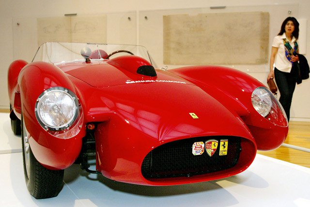 3 milliárdba került a világ legdrágább autója -  -  - autó, Ferrari, luxus, 