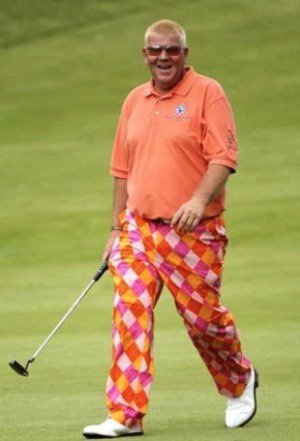 Az üzleti tárgyalások Sobri Jóskái - ÉN - Divathírek - férfistílus, Loft Outlet, öltöny,