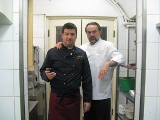 Mihez együk a kókusz parfét licsi sorbettel? -  -  - Arany Kaviár, fine dining Budapest, 