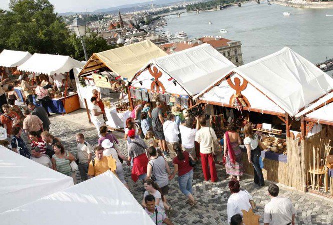 Vasárnapig bulival vár a Budai Vár -  -  - bor, Budai Vár, gasztronómia, hagyományőrzés, koncert, programajánló,