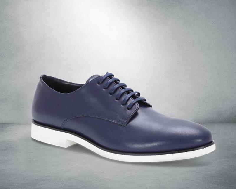 Fendi Lace-Up Kollekció - ÉN - Divathírek - Fendi cipő, lábbeli, 