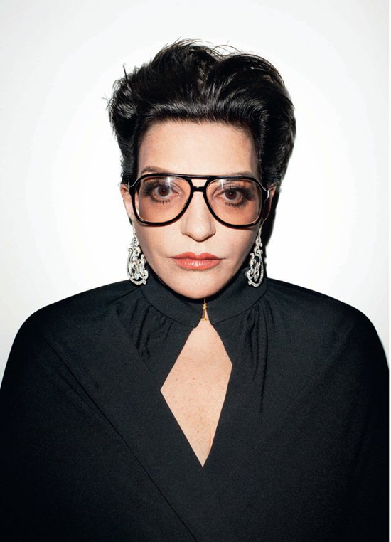 Megjelentek Lisa Minelli provokatív modellképei - Divathírek -  - divat, fotosorozat, képek, Lisa Minelli, Love magazin, modell,