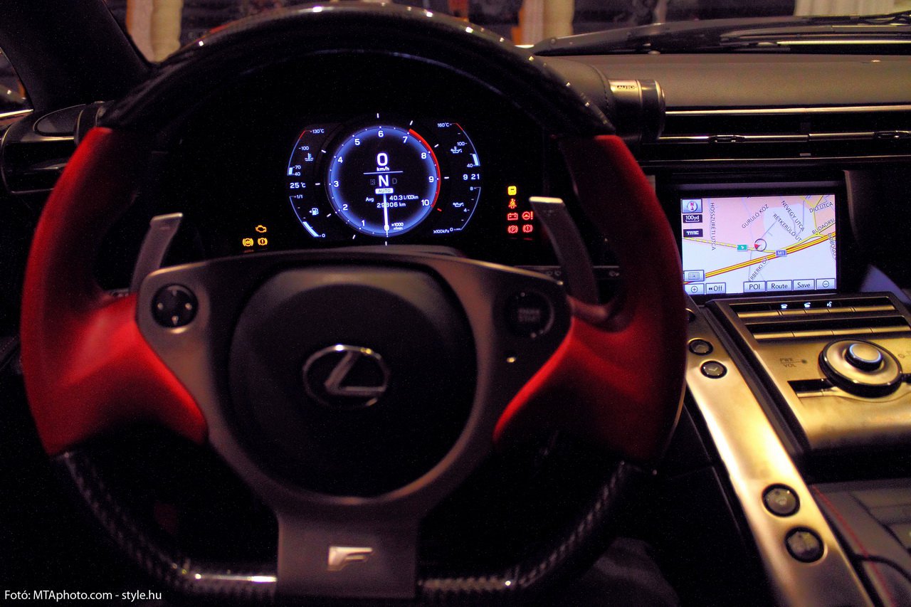 Először Magyarországon a luxus versenyautó - Autó & Motor -  - Lexus, Lexus LFA, sportautó, Top Gear, 