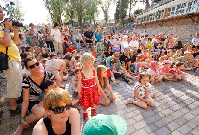 Nincs még egy ilyen gyerekbarát fesztivál - Apa mappa -  - program gyerekekkel, zsolnay fesztivál, 