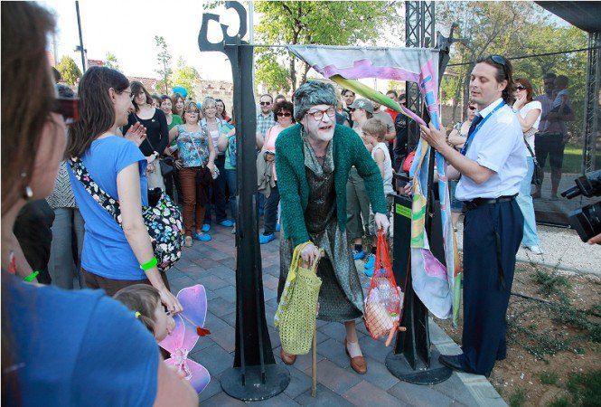 Nincs még egy ilyen gyerekbarát fesztivál - Apa mappa -  - program gyerekekkel, zsolnay fesztivál, 