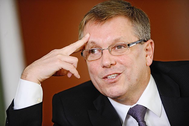 Matolcsy: sokáig nem várható ilyen olcsó hitel - Ingatlanhírek -  - matolcsy györgy, pénzügyek, vállalatok, 