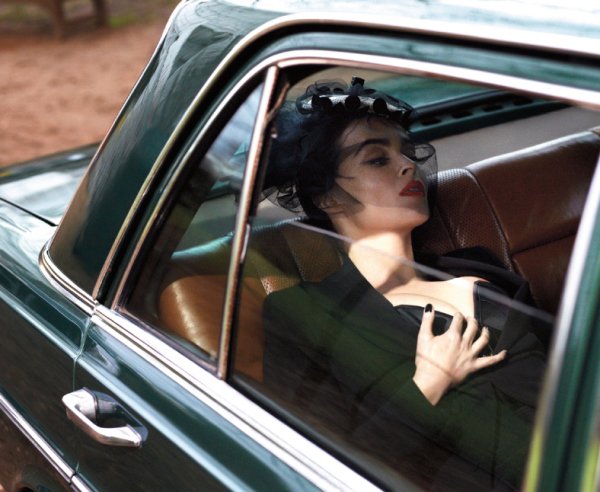 A rémmester asszonya -  -  - helena bohnam carter, tim burton, vogue, 