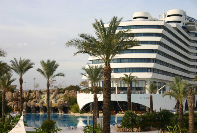 Titanic Beach Hotel - avagy vár a török riviéra - Utazás -  - Titanic Beach Hotel, török riviéra, utazás, 