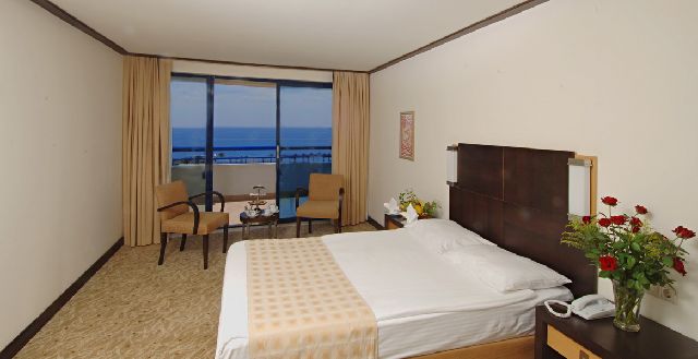 Titanic Beach Hotel - avagy vár a török riviéra - Utazás -  - Titanic Beach Hotel, török riviéra, utazás, 