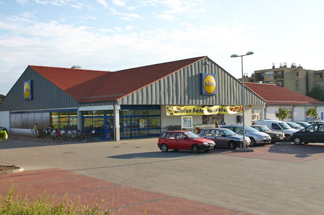 Veszteséges a Lidl - Ingatlanhírek -  - diszkontlánc, hipermarket, kiskereskedelem, 
