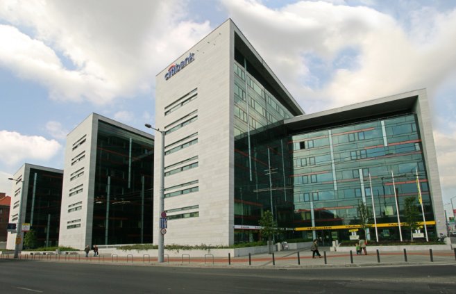 AVON az Aréna Corner Irodaházban - Ingatlanhírek -  - aréna corner, AVON, ORCO,