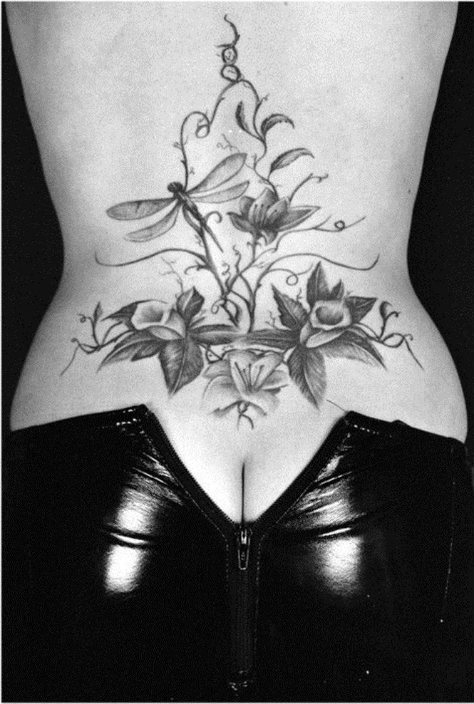 A test a legszebb vászon -  -  - ++meztelens%C3%A9g, ++tetov%C3%A1l%C3%A1s, +erotika, fot%C3%B3,