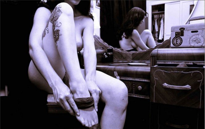 A test a legszebb vászon -  -  - ++meztelens%C3%A9g, ++tetov%C3%A1l%C3%A1s, +erotika, fot%C3%B3,