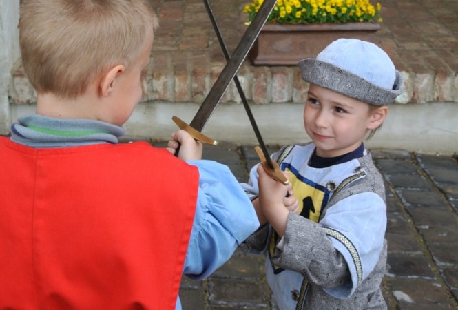 Izgalmas nyaralást keresel? Utazz a középkorba! - Apa mappa -  - bikal mátyás az igazságos, bikal reneszánsz falu, 