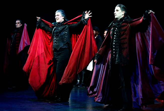 Jubileumi vérszívás - STYLELIFE - Kikapcsoló - kentaur, magyar színház, ps produkció, rákász dániel, vámpírok bálja, 