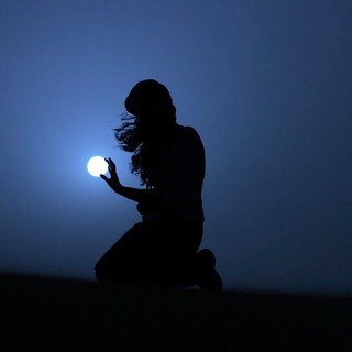 Titkos, éjjeli szellemek - ÉLETÉRZÉS - Mindent egymásért - rúzs és tükör, szerelem, 