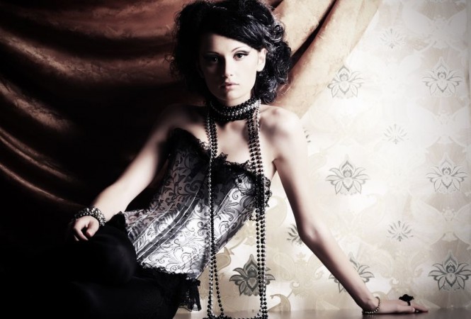 A női test metamorfózisa -  -  - divattörténet, szépség,