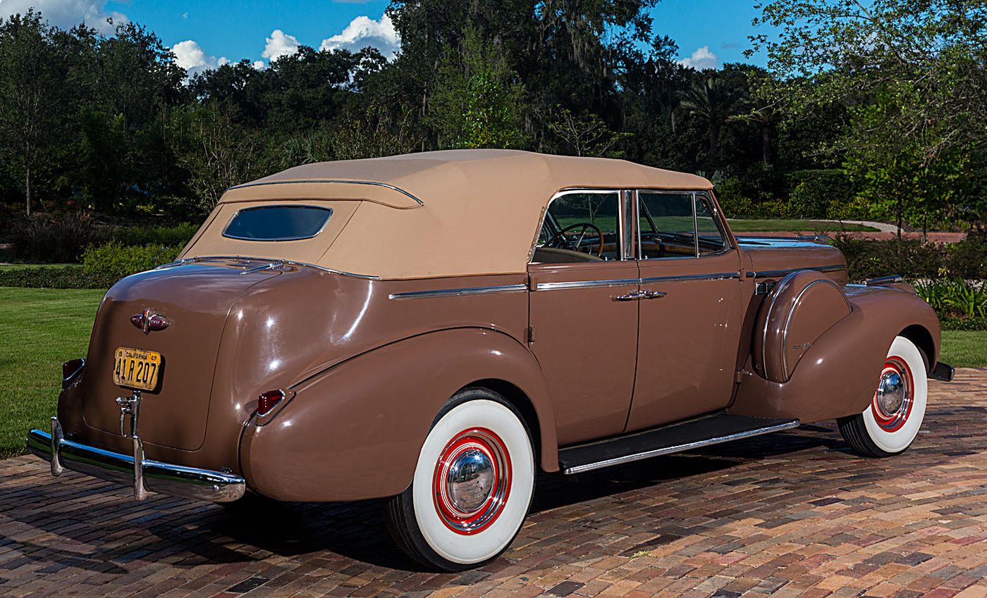 Árverésen Humphrey Bogart álomautója -  -  - buick, humphrey bogart, 