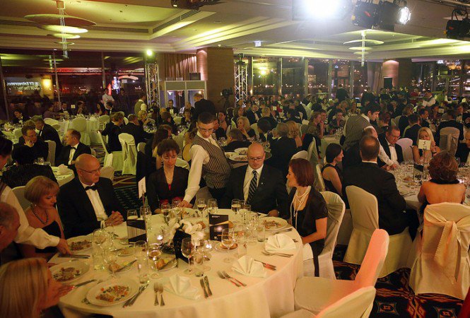 Ötvenezer forintból 3,7 milliárdot csinált -  -  - ernst and young, 