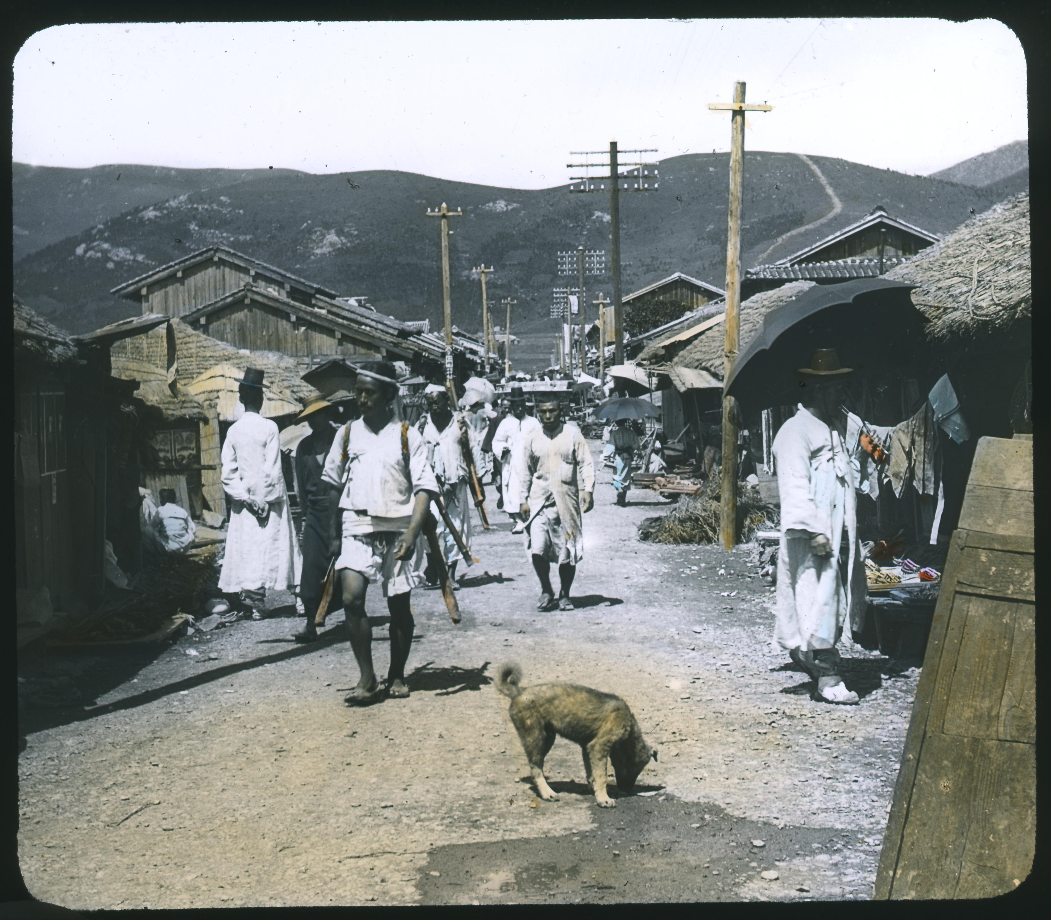 Hagyományos női viselet és ruhadíszek Koreából -  -  - kiállítás, Korea, utazás, 