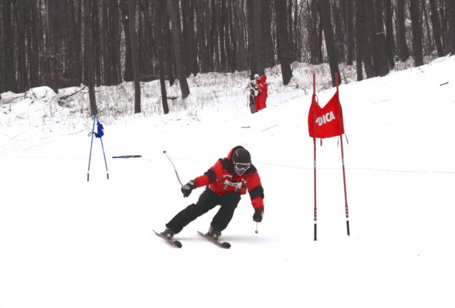 Ki lesz a legjobban síelő borász? -  -  - eplény,