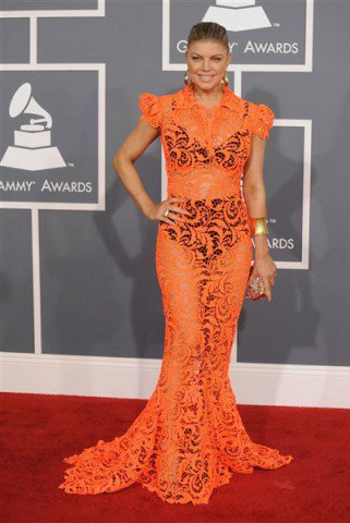 Színésznők átlátszó ruhában -  -  - az éhezők viadala, beyonce, eva longoria, kim kardashian, miley cyrus,