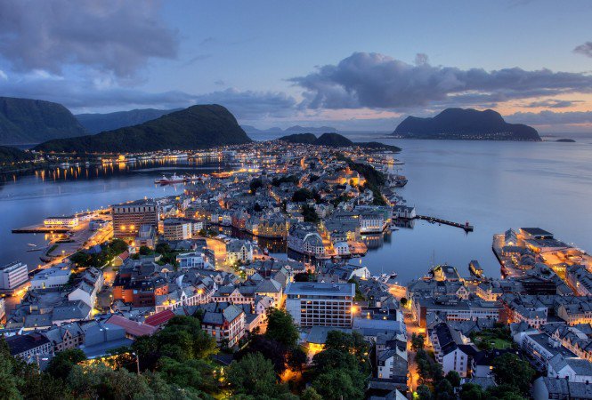 Elégedett és kiábrándult országok 2013 -  -  - boldogság, melegek jogai, prosperity index,